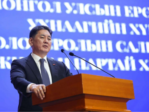 Ерөнхийлөгч У.Хүрэлсүх багш нартай уулзаж, боловсролын салбарын асуудлаар санал солилцлоо